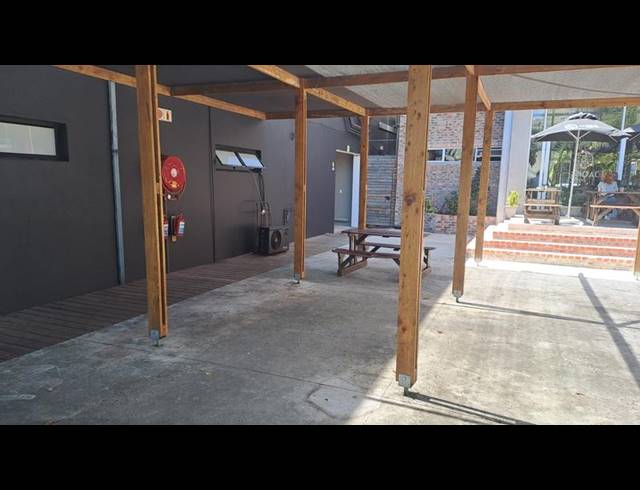 BUSINESS PROPERTY TO RENT IN WALMER